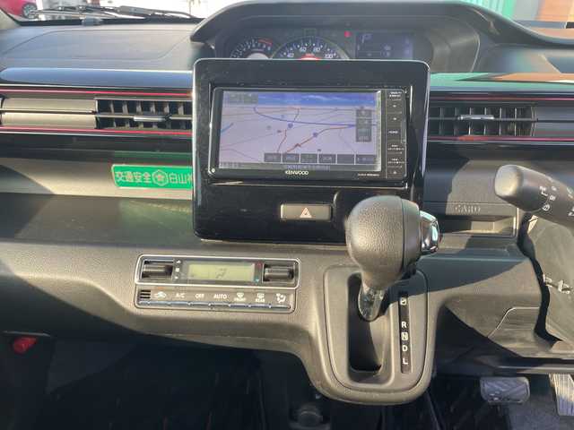 スズキ ワゴンＲ スティングレー HYBRID X 宮崎県 2018(平30)年 6.1万km ブレイブカーキP 純正ナビ　フルセグTV　シートヒーター　ヘッドアップディスプレィ　LEDヘッドライト　プッシュスタートシステム　衝突軽減ブレーキ　レーンキープ　横滑り防止　オートライト