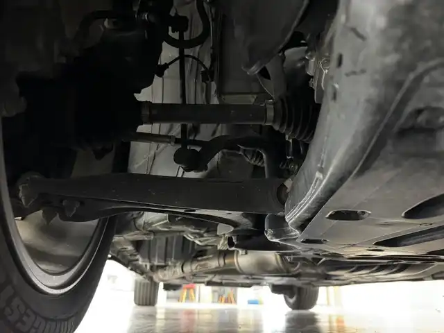 ホンダ ステップワゴン スパーダ eHEV プレミアムライン 三重県 2022(令4)年 3万km プラチナホワイトパール ハイブリッド/FF/MTモード付インパネCVT/純正 11.4インチナビ LXM-237VFLi/（CD/DVD/FM/AM/TV/Music Rack/SD/USB/iPod/Bluetooth/CarPlay/AndroidAuto）/純正 15.6インチ 後席ディスプレイ VM-231FE/【OP】マルチビューカメラシステム/両側パワースライドドア/ドライブレコーダー 前後/ETC/Honda SENSING/・衝突軽減ブレーキ/・車線維持支援システム/・路外逸脱抑制機能/・渋滞追従機能付アダプティブクルーズコントロール＆トラフィックジャムアシスト/・ブラインドスポットインフォメーション/・先行車発進お知らせ機能/・オートハイビーム・アダプティブドライビングビーム/・誤発進抑制機能（前・後）/・パーキングセンサー（前後）/など/装備/・2列目オットマンシート/・パワーテールゲート/・ハーフレザー/・シートヒーター（D/N/2nd）/・左右、後席独立オートエアコン/・電子パーキングブレーキ＆ブレーキホールド機能/・ステアリングスイッチ/・パドルシフト/・オートライト/・LEDヘッドライト＆フォグライト/・プッシュスタート/・スマートキーx2/・保/取/ナビ取/など