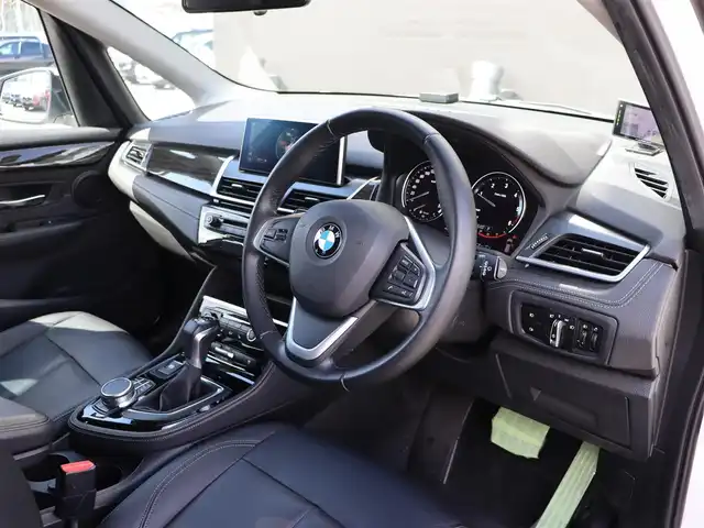 ＢＭＷ ２１８ｄ xDriveアクティブツアラー ラグジュアリー 長野県 2019(平31)年 5.4万km 白 黒革シート /純正ナビ /衝突軽減ブレーキ/レーンディパチャーウォーニング　/パワーシート/ヒーター /パワーバックドア /コンフォートアクセス /純正17AW /LEDライト