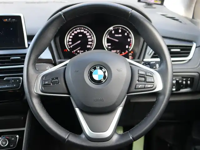 ＢＭＷ ２１８ｄ xDriveアクティブツアラー ラグジュアリー 長野県 2019(平31)年 5.4万km 白 黒革シート /純正ナビ /衝突軽減ブレーキ/レーンディパチャーウォーニング　/パワーシート/ヒーター /パワーバックドア /コンフォートアクセス /純正17AW /LEDライト