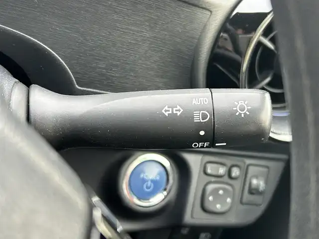 トヨタ アクア S 福岡県 2018(平30)年 2万km ジュエリーパープルマイカM ・純正ナビ/　CD　Bluetooth　ワンセグ/・ハロゲンオートライト/・オートハイビーム/・衝突軽減/・レーンキープ/・プッシュスタート/・スペアキー