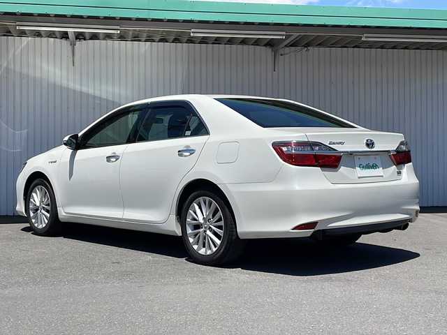 トヨタ カムリ ハイブリット Gパッケージ 長野県 2015(平27)年 2.3万km ホワイトパールクリスタルシャイン ワンオーナー/純正メモリナビTV/バックカメラ /ETC/前後ドライブレコーダー/純正１７インチアルミ/社外AW付き冬タイヤ積込/パワーシート/保証書・取説/スペアキー