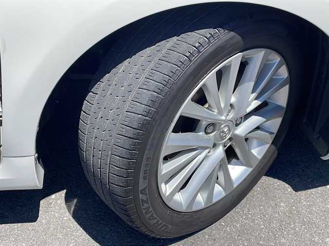 トヨタ カムリ ハイブリット Gパッケージ 長野県 2015(平27)年 2.3万km ホワイトパールクリスタルシャイン ワンオーナー/純正メモリナビTV/バックカメラ /ETC/前後ドライブレコーダー/純正１７インチアルミ/社外AW付き冬タイヤ積込/パワーシート/保証書・取説/スペアキー
