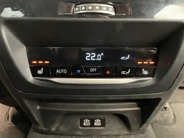 ＢＭＷ Ｘ４ xDrive 20d Mスポーツ 熊本県 2021(令3)年 2.5万km アルピンホワイトⅢ ・スマートキー/・プッシュスタート/・インテリジェントセーフティ/・パーキングアシスト/・PDC自動起動/・アクティブPDC緊急ブレーキ/・注意喚起アシスタント/・クルーズコントロール(追従式)/・黒革シート/・前席パワーシート/・前席シートヒーター /・純正メモリナビ/　【Bluetooth・USB・AppleCarPlay】/・フルセグTV/・全方位カメラ/・ETC/・ワイヤレス充電/・ドライブレコーダー(前後録画)/・パワーバックドア/・LEDヘッドランプ/・LEDフォグランプ/・純正マット/・保証書/取説