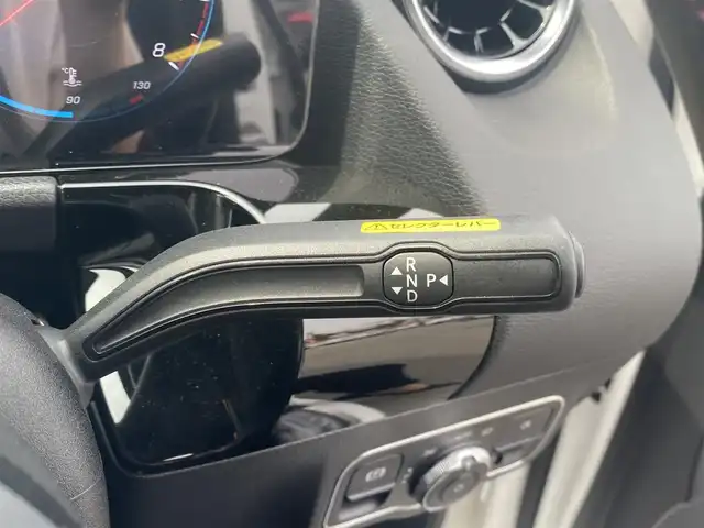メルセデス・ベンツ Ｂ１８０ AMGライン 福岡県 2021(令3)年 2.2万km ポーラホワイト ・純正HDDナビ/フルセグTV/BT/USB/・バックカメラ/・レーダーセーフティパッケージ/・アクティブディスタンスアシスト ディストロニック/・アクティブブレーキアシスト/・アクティブレーンキーピングアシスト/・アクティブレーンチェンジングアシスト/・アクティブステアリングアシスト/・アクティブブラインドスポットアシスト/・パークトロニック/・アクティブパーキングアシスト/・ブラック合皮/アルカンターラコンビシート/・前席パワーシート/メモリーシート/シートヒーター/・フットトランクオープナー/・マルチビームLEDヘッドライト/・アダプティブハイビームアシストプラス/・ETC2.0/・純正前後ドライブレコーダー/・純正18インチ5ツインスポークAW/・スマートキー/・パドルシフト/・保証書/記録簿