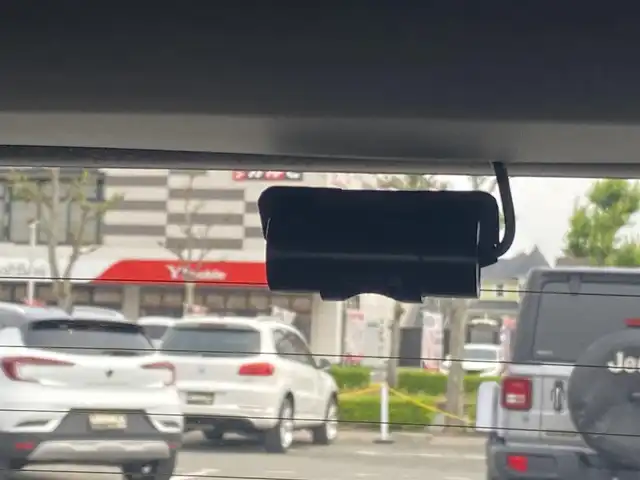 メルセデス・ベンツ Ｂ１８０ AMGライン 福岡県 2021(令3)年 2.2万km ポーラホワイト ・純正HDDナビ/フルセグTV/BT/USB/・バックカメラ/・レーダーセーフティパッケージ/・アクティブディスタンスアシスト ディストロニック/・アクティブブレーキアシスト/・アクティブレーンキーピングアシスト/・アクティブレーンチェンジングアシスト/・アクティブステアリングアシスト/・アクティブブラインドスポットアシスト/・パークトロニック/・アクティブパーキングアシスト/・ブラック合皮/アルカンターラコンビシート/・前席パワーシート/メモリーシート/シートヒーター/・フットトランクオープナー/・マルチビームLEDヘッドライト/・アダプティブハイビームアシストプラス/・ETC2.0/・純正前後ドライブレコーダー/・純正18インチ5ツインスポークAW/・スマートキー/・パドルシフト/・保証書/記録簿