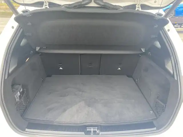 メルセデス・ベンツ Ｂ１８０ AMGライン 福岡県 2021(令3)年 2.2万km ポーラホワイト ・純正HDDナビ/フルセグTV/BT/USB/・バックカメラ/・レーダーセーフティパッケージ/・アクティブディスタンスアシスト ディストロニック/・アクティブブレーキアシスト/・アクティブレーンキーピングアシスト/・アクティブレーンチェンジングアシスト/・アクティブステアリングアシスト/・アクティブブラインドスポットアシスト/・パークトロニック/・アクティブパーキングアシスト/・ブラック合皮/アルカンターラコンビシート/・前席パワーシート/メモリーシート/シートヒーター/・フットトランクオープナー/・マルチビームLEDヘッドライト/・アダプティブハイビームアシストプラス/・ETC2.0/・純正前後ドライブレコーダー/・純正18インチ5ツインスポークAW/・スマートキー/・パドルシフト/・保証書/記録簿