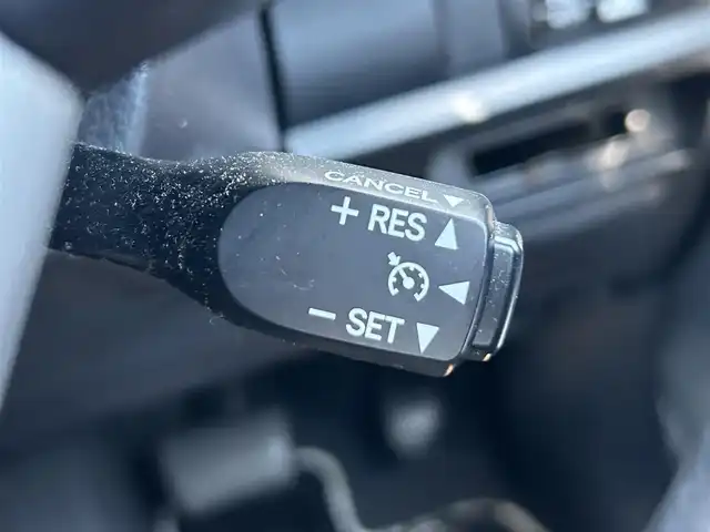 トヨタ ヴォクシー ZS 煌Ⅱ 奈良県 2020(令2)年 3.8万km ホワイトパールクリスタルシャイン ワンオーナー/社外10インチナビ(フルセグTV/AM・FM/CD/DVD/BT/AUX/HDMI)/バックカメラ/両側パワースライドドア/Toyota Safety Sense/プリクラッシュセーフティ/レーンディパーチャーアラート/クルーズコントロール/アイドリングストップ機能/ハーフレザーシート/後席サンシェード/純正フロアマット/純正16インチアルミホイール/スペアキー/フロントオートエアコン（左右独立温度コントロール）/リヤオートエアコン（リヤクーラー＋リヤヒーター）
