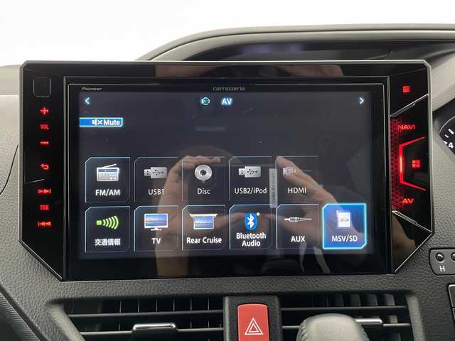 トヨタ ヴォクシー ZS 煌Ⅱ 長野県 2020(令2)年 3.8万km ホワイトパールクリスタルシャイン 社外10インチナビ/Bluetooth／CD／DVD／フルセグTV/バックカメラ/横滑り防止装置/衝突被害軽減システム/レーンキープアシスト/先行車発進告知/パーキングサポートブレーキ/前後コーナーセンサー/両側パワスラ/クルーズコントロール（追従走行無し）/純正16インチAW装着/純正フロアマット/ステアリングスイッチ/ハーフレザー/オートライト/LEDヘッドライト/スマートキー