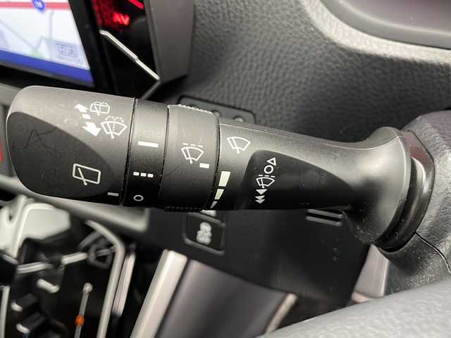 トヨタ ヴォクシー ZS 煌Ⅱ 長野県 2020(令2)年 3.8万km ホワイトパールクリスタルシャイン 社外10インチナビ/Bluetooth／CD／DVD／フルセグTV/バックカメラ/横滑り防止装置/衝突被害軽減システム/レーンキープアシスト/先行車発進告知/パーキングサポートブレーキ/前後コーナーセンサー/両側パワスラ/クルーズコントロール（追従走行無し）/純正16インチAW装着/純正フロアマット/ステアリングスイッチ/ハーフレザー/オートライト/LEDヘッドライト/スマートキー