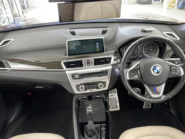 ＢＭＷ Ｘ１ xDrive 20i 道央・札幌 2015(平27)年 9万km ドニントングレーM ・４WD/ターボ/・サンルーフ/・純正メーカーナビ/・DVD.CD.フルセグ/・レザーシート/パワーシート/・シートヒーター/・クルーズコントロール/・リアパワーバックドア /・キセノンライト/オートライト/・ビルトインETC/・ドライブレコーダー/・スマートキー