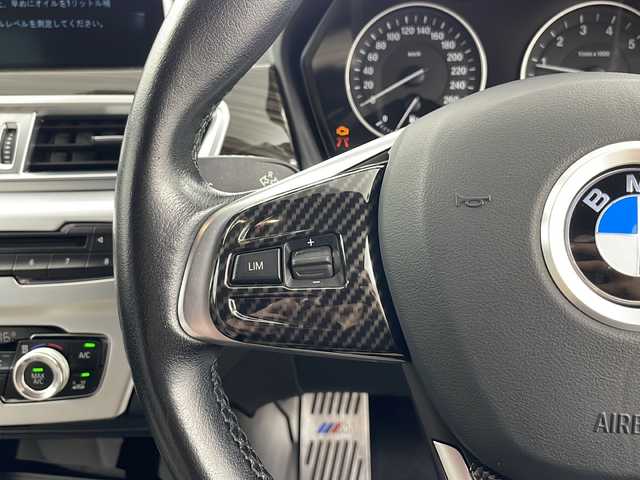 ＢＭＷ Ｘ１ xDrive 20i 道央・札幌 2015(平27)年 9万km ドニントングレーM ・４WD/ターボ/・サンルーフ/・純正メーカーナビ/・DVD.CD.フルセグ/・レザーシート/パワーシート/・シートヒーター/・クルーズコントロール/・リアパワーバックドア /・キセノンライト/オートライト/・ビルトインETC/・ドライブレコーダー/・スマートキー