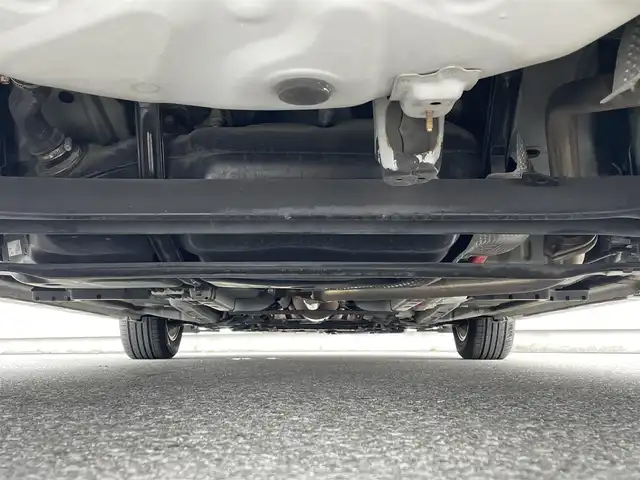 トヨタ プリウス S 滋賀県 2011(平23)年 6.2万km ホワイトパールクリスタルシャイン ワンオーナー/社外ナビ/・Bluetooth/フルセグ/・CD/DVD/バックカメラ/ステアリングリモコン/ETC/電動格納ミラー/HIDオートライト/フォグライト/スマートキー/プッシュスタート