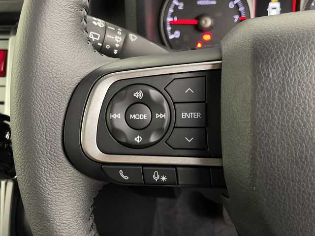 ダイハツ タフト G ダーククロムベンチャー 埼玉県 2025(令7)年 0.1千km フォレストカーキメタリック 届出済未使用車/ガラスルーフ/ルーフレール/スマートアシスト/・アダブティブクルーズコントロール/・衝突回避支援ブレーキ/・衝突警報機能/・ブレーキ制御付誤発進抑制機能/・車線逸脱抑制機能/・車線逸脱警報機能/・先行車発進お知らせ機能/・アダブティブドライビングビーム/・ふらつき警報/・標識認識機能/・路側逸脱警報機能/サイドビューランプ/コーナーセンサー/オートハイビーム/エコアイドル/前席シートヒーター/革巻きステアリング/ステアリングスイッチ/USB電源ソケット【グローボックス/センターコンソール】/カラーインフォメーションディスプレイ/電動パーキングブレーキ/プッシュスタート/スマートキー/LEDヘッドランプ/LEDフロントフォグランプ/オートライト/純正15インチアルミホイール/純正サイドプロテクター