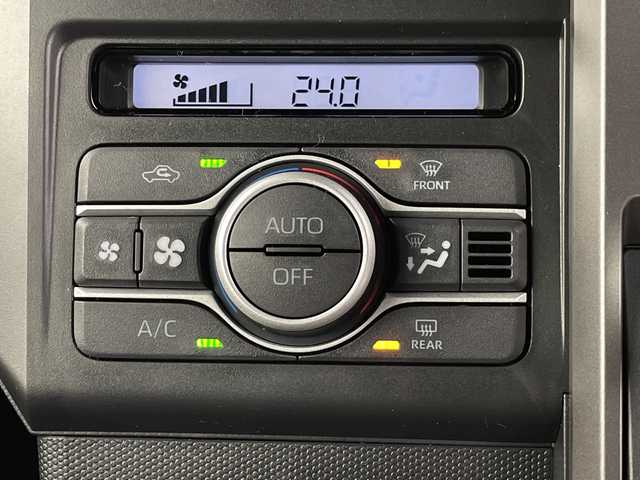 ダイハツ タフト G ダーククロムベンチャー 埼玉県 2025(令7)年 0.1千km フォレストカーキメタリック 届出済未使用車/ガラスルーフ/ルーフレール/スマートアシスト/・アダブティブクルーズコントロール/・衝突回避支援ブレーキ/・衝突警報機能/・ブレーキ制御付誤発進抑制機能/・車線逸脱抑制機能/・車線逸脱警報機能/・先行車発進お知らせ機能/・アダブティブドライビングビーム/・ふらつき警報/・標識認識機能/・路側逸脱警報機能/サイドビューランプ/コーナーセンサー/オートハイビーム/エコアイドル/前席シートヒーター/革巻きステアリング/ステアリングスイッチ/USB電源ソケット【グローボックス/センターコンソール】/カラーインフォメーションディスプレイ/電動パーキングブレーキ/プッシュスタート/スマートキー/LEDヘッドランプ/LEDフロントフォグランプ/オートライト/純正15インチアルミホイール/純正サイドプロテクター