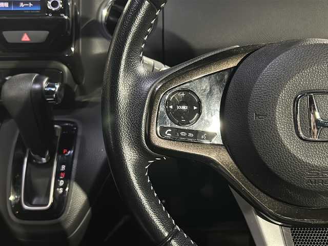 ホンダ Ｎ ＢＯＸ カスタム G L ターボ ホンダセンシング 道央・札幌 2018(平30)年 6.5万km プレミアムホワイトパールⅡ 純正ナビ（FM/AM/CD/DVD/BT/SD/フルセグTV）/バックカメラ/ETC/ドライブレコーダー/クルーズコントロール/エンジンスターター/前席シートヒーター/両側パワースライドドア/プッシュスタート/レーンキープアシスト/パドルシフト/後席サンシェード/オートライト/後席サンシェード