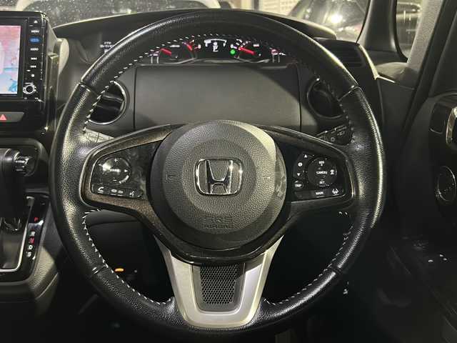 ホンダ Ｎ ＢＯＸ カスタム G L ターボ ホンダセンシング 道央・札幌 2018(平30)年 6.5万km プレミアムホワイトパールⅡ 純正ナビ（FM/AM/CD/DVD/BT/SD/フルセグTV）/バックカメラ/ETC/ドライブレコーダー/クルーズコントロール/エンジンスターター/前席シートヒーター/両側パワースライドドア/プッシュスタート/レーンキープアシスト/パドルシフト/後席サンシェード/オートライト/後席サンシェード