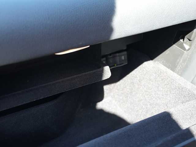 メルセデス・ベンツ Ｂ１８０ AMGライン 静岡県 2019(令1)年 4.5万km ポーラホワイト レザーEXC 赤黒レザーシート /パノラマサンルーフ/アドバンスドパッケージ/MBUXナビフルセグTV Bluetooth/全方位カメラ/ヘッドアップディスプレイ/アンビエントライト/パワーバックドア /前席メモリーパワーシート/シートヒーター/社外１８インチブラックアルミホイール/ブラックドアミラーカバー/DSRCETC
