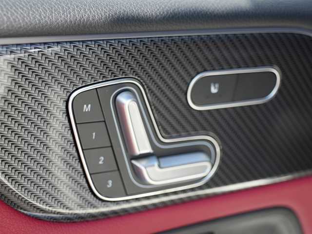 メルセデス・ベンツ Ｂ１８０ AMGライン 静岡県 2019(令1)年 4.5万km ポーラホワイト レザーEXC 赤黒レザーシート /パノラマサンルーフ/アドバンスドパッケージ/MBUXナビフルセグTV Bluetooth/全方位カメラ/ヘッドアップディスプレイ/アンビエントライト/パワーバックドア /前席メモリーパワーシート/シートヒーター/社外１８インチブラックアルミホイール/ブラックドアミラーカバー/DSRCETC