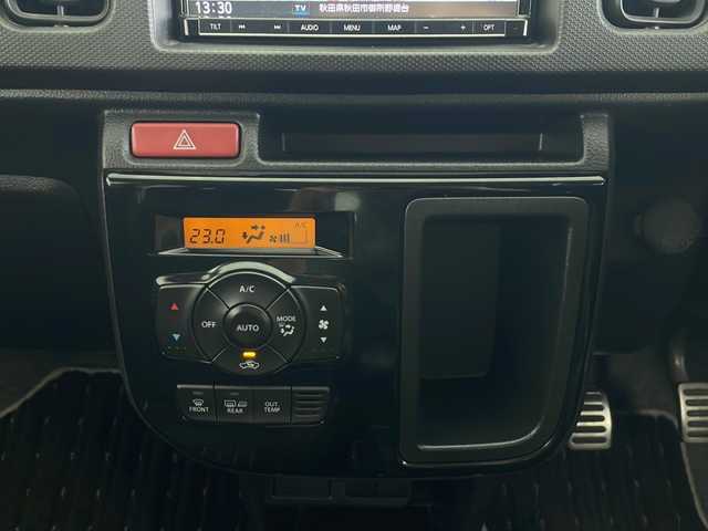 スズキ アルト ワークス 秋田県 2017(平29)年 4万km ブルーイッシュブラックパール3 ４WD/ワンオーナー　/パナソニックナビ　/フルセグＴＶ　/純正フロアマット　/サイドバイザー　/フォグライト　/純正ＡＷ　/ウィンカーミラー　　/スマートキー　/電格ミラー　/横滑り防止装置　/プッシュスタート　/オートライト/USBポート/ステアリングリモコン/保証書/取扱説明書