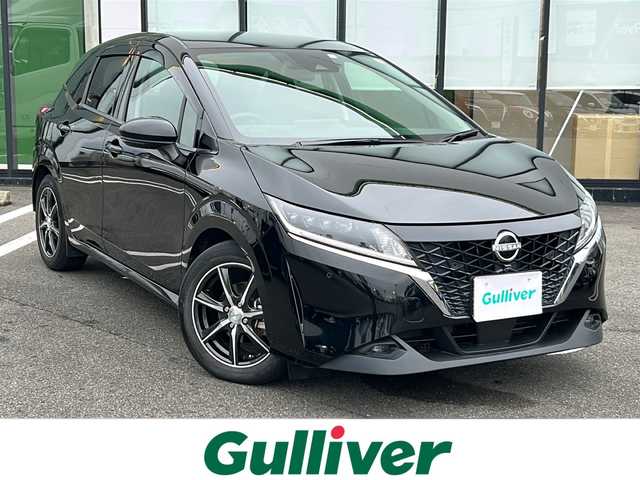 日産 ノート X 岐阜県 2021(令3)年 5.4万km スーパーブラック 登録時走行距離53630km/純正９型ナビ/バックカメラ/ワンセグＴＶ/インテリジェント エマージェンシーブレーキ（衝突被害軽減システム）/踏み間違い衝突防止アシスト/車線逸脱警報システム/車両接近通報装置/ドライブレコーダー/コーナーセンサー/純正フロアマット/社外アルミホイール/ＬＥＤヘッドライト/オートライト/オートマチックハイビーム/SRSエアバッグシステム運転席・助手席+サイド/ETC/USB/Blue tooth/プッシュスタート/スマートキー/ABS/横滑り防止装置/レーンキープアシスト