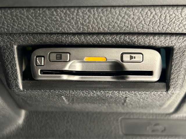 スバル レヴォーグ 1．6GT アイサイト Sスタイル 宮城県 2015(平27)年 8.7万km クリスタルホワイトP 4WD/ターボ/アイサイト/・先行者捕捉音/・先行者発進お知らせ/・レーンキープ（車線中央維持）/・後退速度リミッター/衝突軽減ブレーキ/追従機能付きクルーズコントロール/社外メモリナビ/・フルセグTV/Bluetooth/CD/DVD/ヒルホールド/パドルシフト/ETC/ドライブレコーダー/電子パーキング/プッシュスタート/アイドリングストップ/リヤデフォッガー/パワーシート（運転席）/LEDヘッドライト/・オートライト/・フォグランプ/純正アルミホイール/純正フロアマット