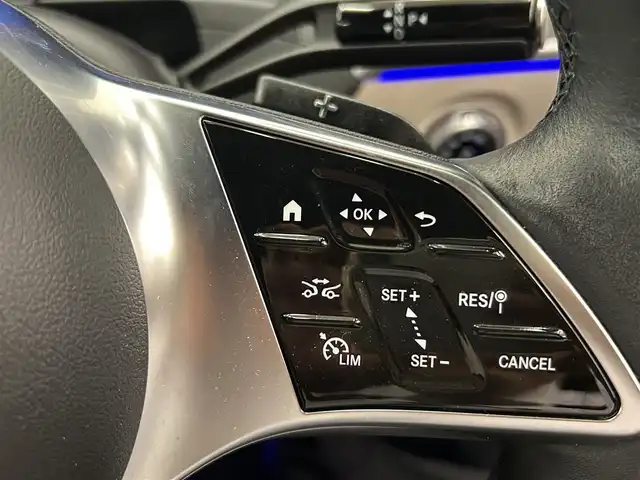 メルセデス・ベンツ Ｍ・ベンツ Ｃ２２０ｄ ワゴン アバンギャルド 岡山県 2022(令4)年 3.3万km オブシディアンブラック ワンオーナー/レーダーセーフティパッケージ/ベージュレザーシート/パナメリカーナグリル/ヘッドアップディスプレイ/純正ナビ/フルセグTV/360°カメラ/AppleCarPlay/アダクティブクルーズコントロール/シートヒーター（D/N）/パワーシート（D/N）/アンビエントライト/トラフィックサインアシスト/ダイナミックセレクトモード/パークトロニック/イージーエントリー/社外19インチアルミホイール/Bluetooth/パドルシフト/ETC/保証書/取扱説明書