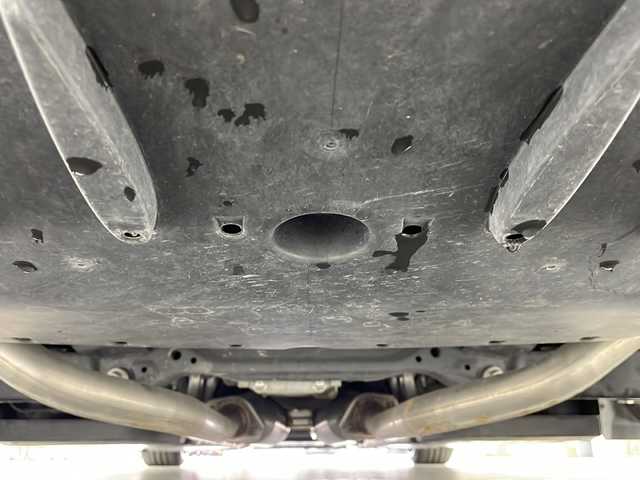 トヨタ クラウン ハイブリッド RS アドバンス 岐阜県 2018(平30)年 5.8万km ホワイトパールクリスタルシャイン 純正ナビ/(Bluetooth/CD/DVD/フルセグTV)/サンルーフ/シーケンシャルウィンカー/3眼LEDヘッドライト/車高調/デジタルインナーミラー/パノラミックビューモニター/パーキングアシスト/ブラインドスポットモニター/エアシート/シートヒーター/ハンドルヒーター/追従型クルーズコントロール/衝突軽減ブレーキ/横滑り防止/レーンキープアシスト/オートライト/オートマチックハイビーム/純正フロアマット