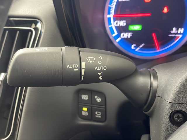 トヨタ クラウン ハイブリッド RS アドバンス 岐阜県 2018(平30)年 5.8万km ホワイトパールクリスタルシャイン 純正ナビ/(Bluetooth/CD/DVD/フルセグTV)/サンルーフ/シーケンシャルウィンカー/3眼LEDヘッドライト/車高調/デジタルインナーミラー/パノラミックビューモニター/パーキングアシスト/ブラインドスポットモニター/エアシート/シートヒーター/ハンドルヒーター/追従型クルーズコントロール/衝突軽減ブレーキ/横滑り防止/レーンキープアシスト/オートライト/オートマチックハイビーム/純正フロアマット
