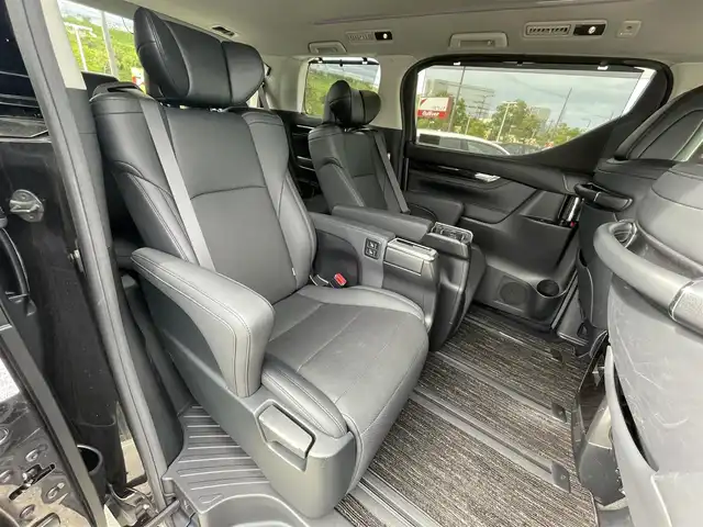 トヨタ アルファード S Cパッケージ 大阪府 2020(令2)年 6.6万km スパークリングブラックパールクリスタルシャイン ワンオーナー　/純正９インチナビ　/   フルセグＴＶ/Bluetooth/USB/CD/DVDデッキ　/バックモニター　/１２．１インチフリップダウンモニター/衝突軽減ブレーキ/ブラインドスポットモニター/リアコーナーセンサー　/デジタルインナーミラー　/前席シートヒーター/両側パワースライドドア/レーダークルーズコントロール/レーンキープアシスト/アイドリングストップ　/電動リアゲート　/1、2列目パワーシート（運転席メモリー付き）　/純正18インチアルミホイール/ビルトインＥＴＣ　/ＬＥＤ