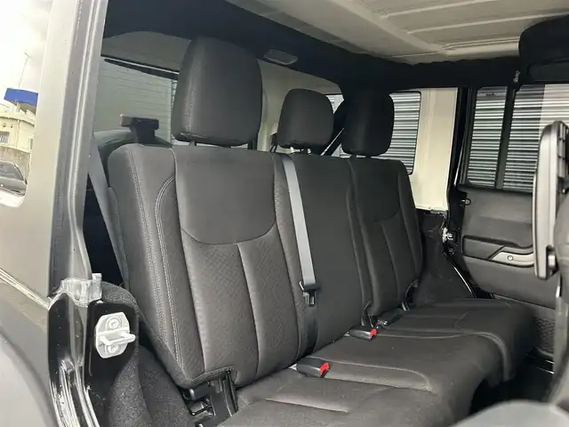 クライスラー・ジープ ジープ ラングラー アンリミテッド スポーツ 茨城県 2017(平29)年 3.3万km 黒 後期型 /ワンオーナー /ナビ /12セグ /BT /B/Sカメラ /ナンバ-移設 /純正18インチAW /DVD/CD /ETC /クルーズコントロール /ヒルディセントコントロール /オートエアコン /フロアマット /ドアバイザー /禁煙車