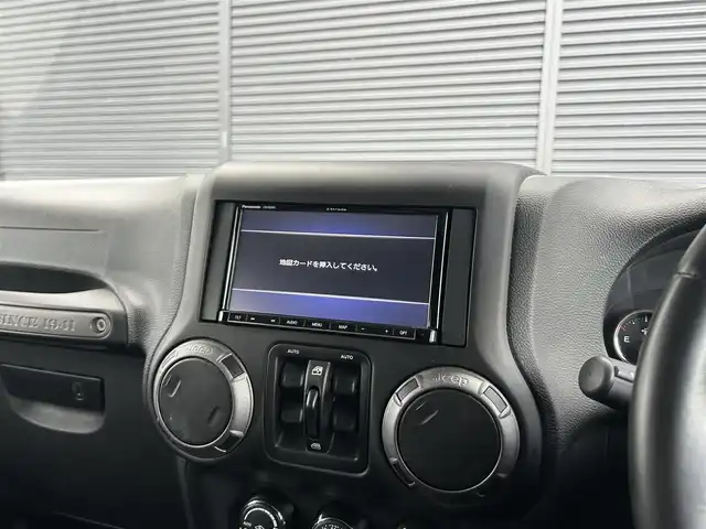 クライスラー・ジープ ジープ ラングラー アンリミテッド スポーツ 茨城県 2017(平29)年 3.3万km 黒 後期型 /ワンオーナー /ナビ /12セグ /BT /B/Sカメラ /ナンバ-移設 /純正18インチAW /DVD/CD /ETC /クルーズコントロール /ヒルディセントコントロール /オートエアコン /フロアマット /ドアバイザー /禁煙車