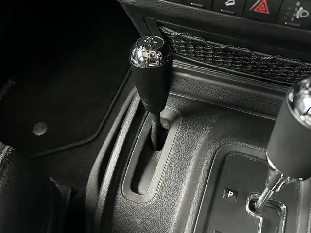 クライスラー・ジープ ジープ ラングラー アンリミテッド スポーツ 茨城県 2017(平29)年 3.3万km 黒 後期型 /ワンオーナー /ナビ /12セグ /BT /B/Sカメラ /ナンバ-移設 /純正18インチAW /DVD/CD /ETC /クルーズコントロール /ヒルディセントコントロール /オートエアコン /フロアマット /ドアバイザー /禁煙車