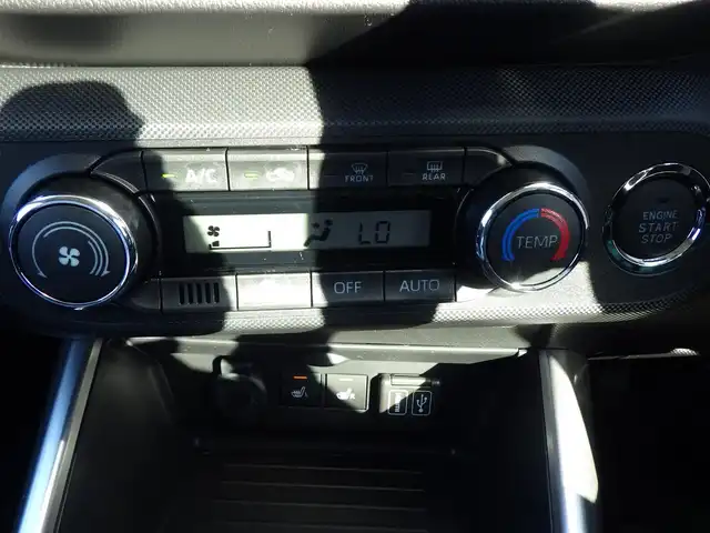 トヨタ ライズ Z 千葉県 2025(令7)年 0.1千km ブラックマイカメタリック/シャイニングホワイトパール スマートアシストIII/アダプティブクルーズコントロール/エコアイドル/ディスプレイオーディオ/純正地デジTV/【Bluetooth接続】/【Apple CarPlay　Android Auto対応】/パノラマモニター/前席シートヒーター/革巻きステアリング/ステアリングスイッチ/LEDヘッドライト/フォグライト/ウインカーミラー/コーナーセンサー/純正17インチアルミホイル/サイド/カーテンエアバッグ/キーフリーシステム