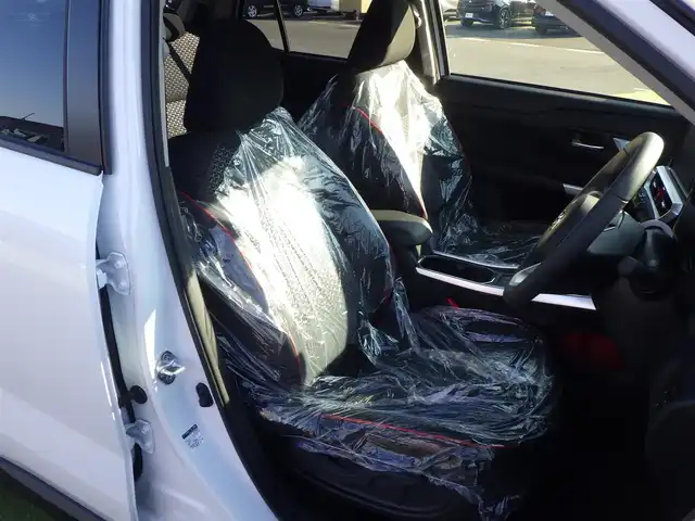 トヨタ ライズ Z 千葉県 2025(令7)年 0.1千km ブラックマイカメタリック/シャイニングホワイトパール スマートアシストIII/アダプティブクルーズコントロール/エコアイドル/ディスプレイオーディオ/純正地デジTV/【Bluetooth接続】/【Apple CarPlay　Android Auto対応】/パノラマモニター/前席シートヒーター/革巻きステアリング/ステアリングスイッチ/LEDヘッドライト/フォグライト/ウインカーミラー/コーナーセンサー/純正17インチアルミホイル/サイド/カーテンエアバッグ/キーフリーシステム