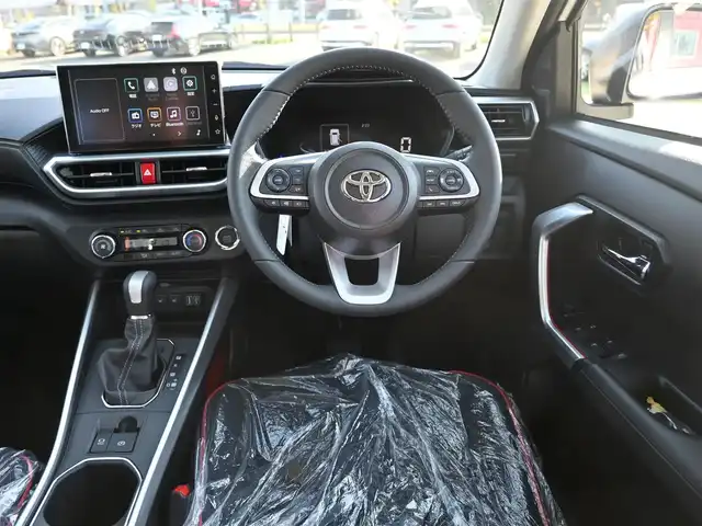 トヨタ ライズ Z 千葉県 2025(令7)年 0.1千km ブラックマイカメタリック/シャイニングホワイトパール スマートアシストIII/アダプティブクルーズコントロール/エコアイドル/ディスプレイオーディオ/純正地デジTV/【Bluetooth接続】/【Apple CarPlay　Android Auto対応】/パノラマモニター/前席シートヒーター/革巻きステアリング/ステアリングスイッチ/LEDヘッドライト/フォグライト/ウインカーミラー/コーナーセンサー/純正17インチアルミホイル/サイド/カーテンエアバッグ/キーフリーシステム