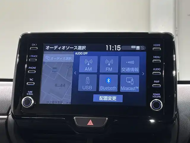 トヨタ ヤリスクロス ハイブリッド Z アドベンチャー 愛知県 2023(令5)年 1.8万km プラチナホワイトパールマイカ 純正９インチディスプレイナビ　/(AM/FM/Bluetooth/USB/Miracast/AppleCarPlay/AndroidAuto/フルセグTV）/パノラミックビューモニター　/ブラインドスポットモニター＋パーキングサポートブレーキ/トヨタセーフティセンス　/　　-プリクラッシュセーフティ/　　-レーントレーニングアシスト/　　-レーダークルーズコントロール/　　-オートマチックハイビーム/　　-ロードサインアシスト/シートヒーター　/ビルトインＥＴＣ　/スペアタイヤ　/前後ドライブレコーダー　/ステアリングヒーター　/ＬＥＤヘッドライト　/パワーシート　/クリアランスソナー/純正フロアマット/純正18インチAW