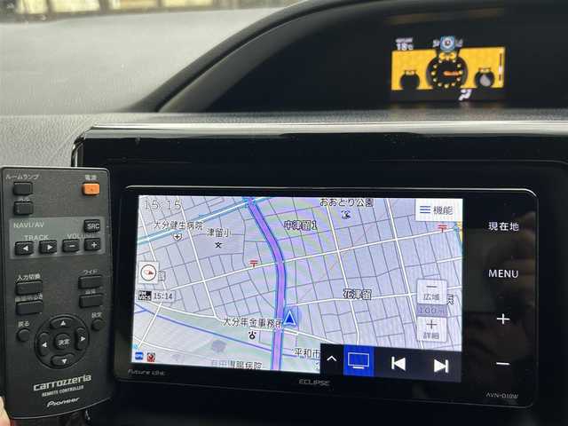 トヨタ ヴォクシー ZS 煌Ⅱ 大分県 2019(令1)年 3.7万km ホワイトパールクリスタルシャイン .フリップダウンモニター　TVM-FW100/・ToyotaSafety/ プリクラッシュセーフティ/　検知機能付衝突回避支援/　レーザーレーダー+単眼カメラ/　レーンディバーチャーアラート/　オートマチックハイビーム/・社外ナビ　AVN-D10W/　ワンセグテレビ/　DVD/　Bluetooth/　SD/　ラジオ/・先行車発進告知機能/・クルーズコントロール/・アイドリングストップ/・レーンキープアシスト/・両側パワースライド/・ETC/・ドライブレコーダー　/・ステアリングスイッチ/・プライバシーガラス/・USB端子/・LEDランプ/・3列目チップアップシート/・ウィンカーミラー/・革巻きステアリング/・純正フロアマット/・純正16インチアルミホイル/・２列目サンシェード/・ドアバイザー/・禁煙車/・取扱説明書/・保証書/・スペアキー１本