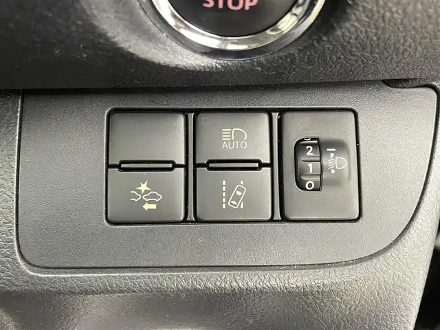 トヨタ シエンタ G 岡山県 2016(平28)年 8.2万km ブラックマイカ トヨタセーフティセンスC/・プリクラッシュセーフティ/・レーンディパーチャーアラート/・オートマチックハイビーム/純正ナビ(NSZT-W64)/(Bluetooth/CD/DVD/フルセグTV)/モデリスタエアロ(前・横・後下)/モデリスタ17インチアルミホイール/両側電動スライドドア/社外クルーズコントロール/バックカメラ/ビルトインETC/アイドリングストップ/オートライト/純正フロアマット/プッシュスタート/禁煙車/スマートキー×2/保証書/取扱説明書