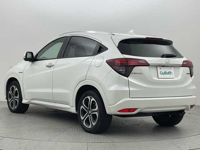 ホンダ ヴェゼル ハイブリッド Z ホンダセンシング 新潟県 2019(令1)年 2.9万km プラチナホワイトパール ホンダセンシング/純正8インチナビ/　CD/DVD/Bluetooth/フルセグTV/バックカメラ/レーダークルーズコントロール/LEDオートライト/ハーフレザーシート/シートヒーター/純正17インチアルミホイール/パドルシフト/ルーフレール/レーンキープアシスト/電格ミラー/ウィンカーミラー/スマートキー/ビルトインETC