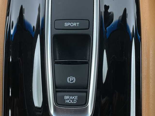 ホンダ ヴェゼル ハイブリッド Z ホンダセンシング 新潟県 2019(令1)年 2.9万km プラチナホワイトパール ホンダセンシング/純正8インチナビ/　CD/DVD/Bluetooth/フルセグTV/バックカメラ/レーダークルーズコントロール/LEDオートライト/ハーフレザーシート/シートヒーター/純正17インチアルミホイール/パドルシフト/ルーフレール/レーンキープアシスト/電格ミラー/ウィンカーミラー/スマートキー/ビルトインETC