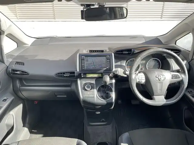 トヨタ ウィッシュ 1．8S 大阪府 2010(平22)年 15.6万km ブラック サンルーフ/純正ナビ/・バックカメラ/・フルセグＴＶ/・ＣＤ/ＤＶＤ/ＭＤ/・ＡＭ/ＦＭ/ＢＴ/・ＡＵＸ/ＨＤＤ/前方ドライブレコーダー（DC-DR401）/ビルトインETC/純正フロアマット/純正16インチアルミホイール/キセノンヘッドライト/・オートライト/・フロントフォグランプ/SRSエアバッグ（フロント/サイド/カーテン）/ABS/横滑り防止装置/リモコンキー/革巻きステアリング/・パドルシフト/・ステアリングスイッチ/ISOFIX/保証書/記録簿（R7/R6/R４）