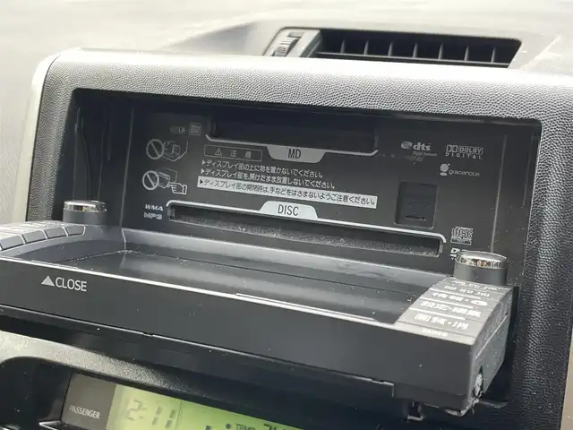 トヨタ ウィッシュ 1．8S 大阪府 2010(平22)年 15.6万km ブラック サンルーフ/純正ナビ/・バックカメラ/・フルセグＴＶ/・ＣＤ/ＤＶＤ/ＭＤ/・ＡＭ/ＦＭ/ＢＴ/・ＡＵＸ/ＨＤＤ/前方ドライブレコーダー（DC-DR401）/ビルトインETC/純正フロアマット/純正16インチアルミホイール/キセノンヘッドライト/・オートライト/・フロントフォグランプ/SRSエアバッグ（フロント/サイド/カーテン）/ABS/横滑り防止装置/リモコンキー/革巻きステアリング/・パドルシフト/・ステアリングスイッチ/ISOFIX/保証書/記録簿（R7/R6/R４）