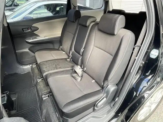 トヨタ ウィッシュ 1．8S 大阪府 2010(平22)年 15.6万km ブラック サンルーフ/純正ナビ/・バックカメラ/・フルセグＴＶ/・ＣＤ/ＤＶＤ/ＭＤ/・ＡＭ/ＦＭ/ＢＴ/・ＡＵＸ/ＨＤＤ/前方ドライブレコーダー（DC-DR401）/ビルトインETC/純正フロアマット/純正16インチアルミホイール/キセノンヘッドライト/・オートライト/・フロントフォグランプ/SRSエアバッグ（フロント/サイド/カーテン）/ABS/横滑り防止装置/リモコンキー/革巻きステアリング/・パドルシフト/・ステアリングスイッチ/ISOFIX/保証書/記録簿（R7/R6/R４）