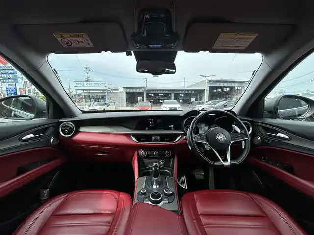 アルファロメオ ステルヴィオ ファーストエディション 滋賀県 2018(平30)年 4.9万km 黒 レザーシート/シートヒーター/AppleCarPlay/Harman/Kardonサウンド/電動リアゲート/ディスプレイオーディオ/BT/USB/AUX/ACC/BSM/LKA/純正20インチAW/ステアリングヒーター