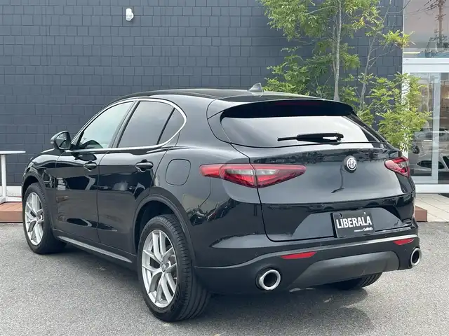 アルファロメオ ステルヴィオ ファーストエディション 滋賀県 2018(平30)年 4.9万km 黒 レザーシート/シートヒーター/AppleCarPlay/Harman/Kardonサウンド/電動リアゲート/ディスプレイオーディオ/BT/USB/AUX/ACC/BSM/LKA/純正20インチAW/ステアリングヒーター