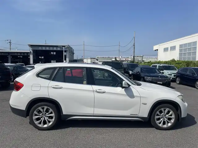 ＢＭＷ Ｘ１ 滋賀県 2011(平23)年 16.5万km 白 サンルーフ/レザーシート（ベージュ)/パワーシート(D/N席)/社外ナビ/Bカメラ/TV/BT/USB/ドラレコ/ルームミラーETC