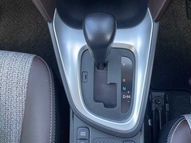 トヨタ ヤリスクロス Z 福岡県 2021(令3)年 4万km ブラックマイカ/ホワイトパールクリスタルシャイン 2トーン ワンオーナー　/運転席助手席シートヒーター　/レーダークルーズコントロール　/バックカメラ/ビルトインＥＴＣ/純正ディスプレイオーディオ/　（Ｂｌｕｅｔｏｏｔｈ・ＡＭ・ＦＭ・Ｍｉｒａｃａｓｔ）/運転席パワーシート　/前後ドライブレコーダー/USBポート/全席オートパワーウィンドウ/オートマチックハイビーム/カーテンエアバッグ/ハーフレザーシート/前後コーナーセンサー/ＭＴモード付ＡＴ車/スペアキー１本/スマートキー/プッシュスタート/純正フロアマット/取扱説明書/保証書