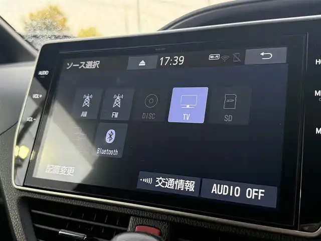 トヨタ ヴォクシー ZS 煌Ⅱ 千葉県 2020(令2)年 2.3万km ホワイトパールクリスタルシャイン ワンオーナー/10インチSDナビ（NSZN-Z68T）/　（BT/DVD/CD/AM/FM)/フルセグ/セーフティセンス/インテリジェントクリアランスソナー/クルーズコントロール/ドライブレコーダー/バックカメラ/ETC/両側パワースライドドア/スペアキー/LEDライト/取扱説明書/保証書