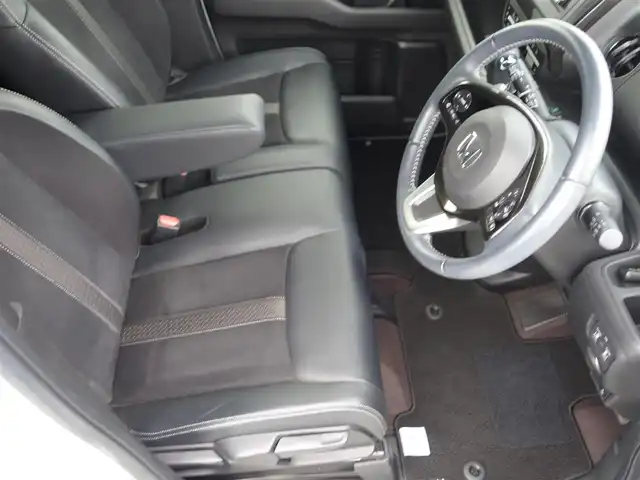 ホンダ Ｎ ＢＯＸ カスタム G L ターボ ホンダセンシング 静岡県 2020(令2)年 4.7万km プラチナホワイトパール ワンオーナー・禁煙車/車検令和9年2月まで/ゆとりのターボエンジン/ホンダセンシング/　衝突軽減ブレーキ・誤発進抑制/　後方誤発進抑制・ACC・LKA/　オートマチックハイビーム/　標識認識機能/LEDヘッドライト・フォグ/リョウガワパワースライドドア/パナソニックストラーダSDナビ/　DVD・CD・BT・USB・iPOD/　フルセグTV・Bカメラ/ビルトインETC/コムテック前後ドライブレコーダー/前席シートヒーター/パドルシフト/スマートキー2個/純正サイドカーテン/純正フロアマット・バイザー/ジュンセイマッドガード/プライバシーガラス